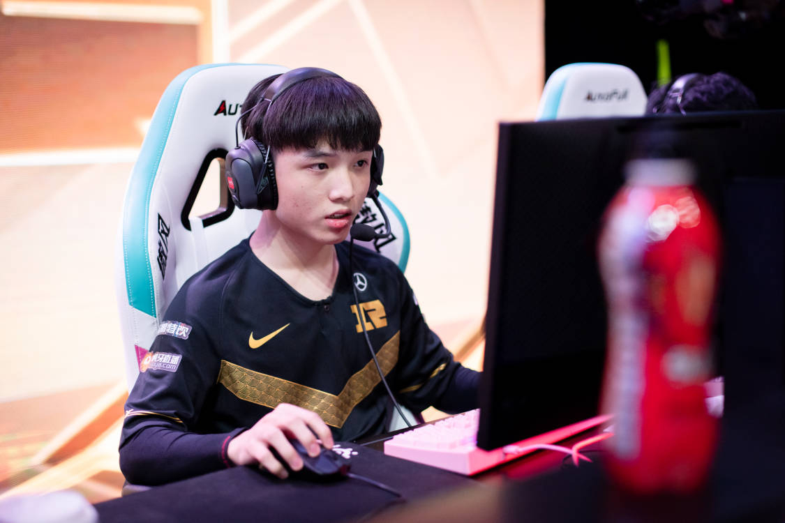 开云体育APP下载-专家预测LPL胜率超六成，结果成焦点