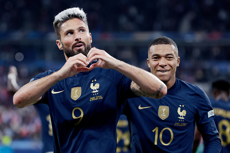 法国队力克奥地利队，波尔带队取胜