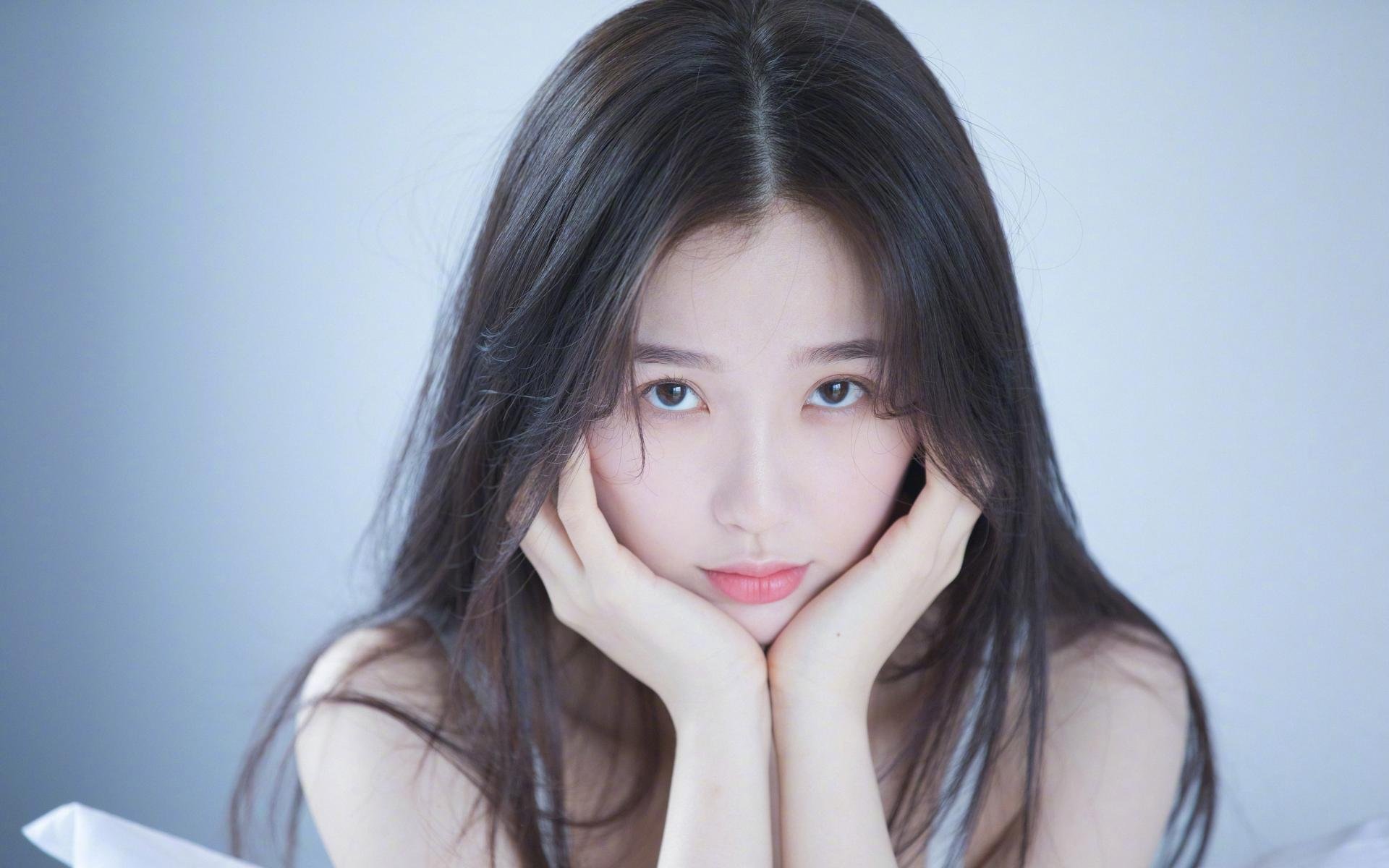 开云sport-闪电与齿轮，足球舞台上的个人神迹与团队压制